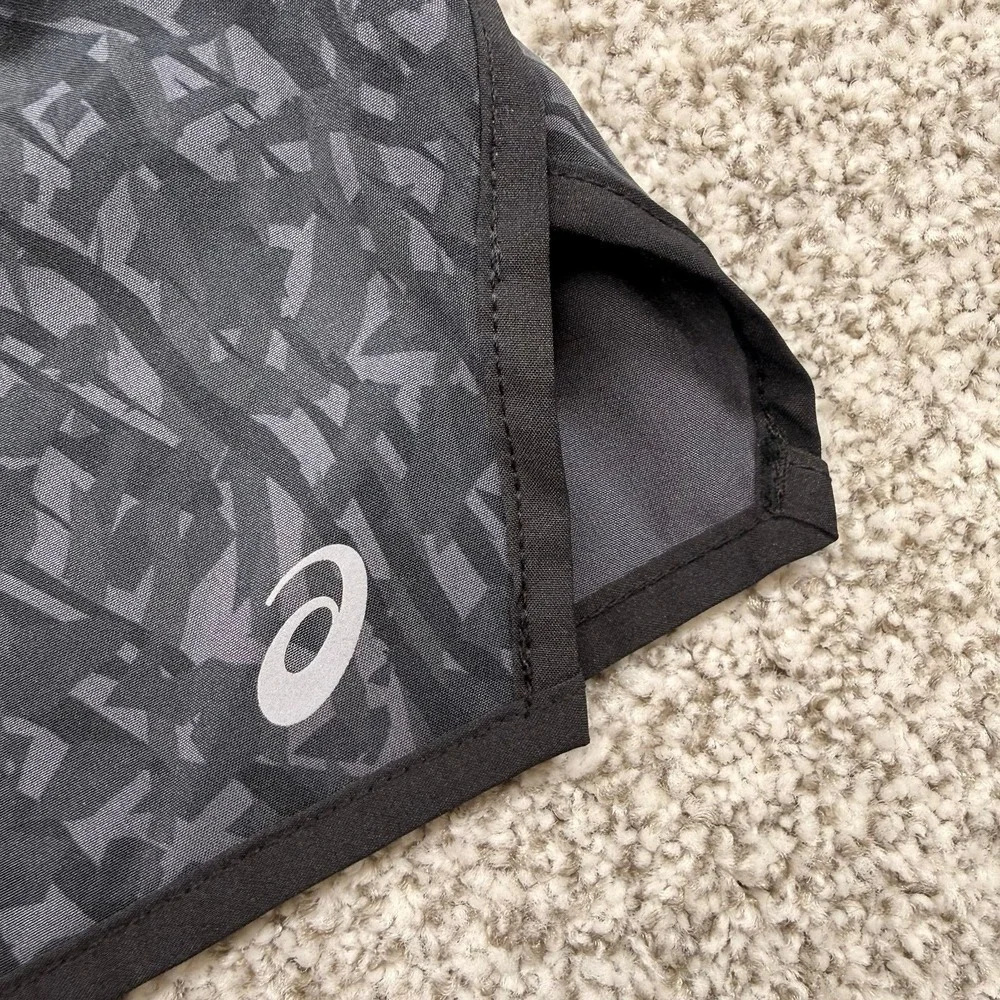 NWT Women's‎ ASICS Athletic Black Patterned Woven Lined Running Shorts Size XL